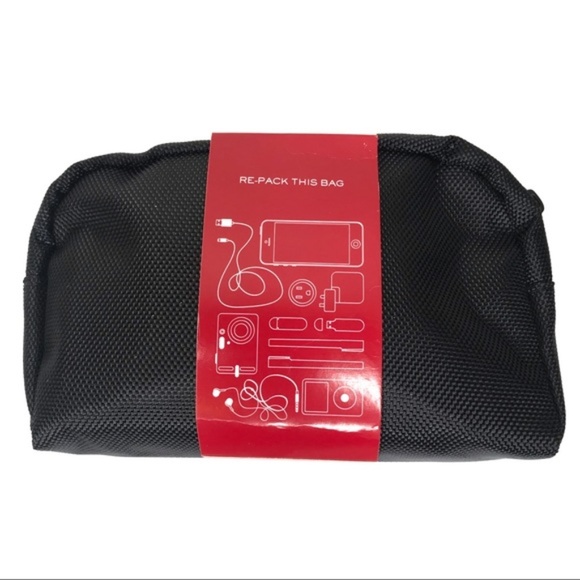 TUMI Travel Amenity Dopp Kit for Delta NEW - Picture 6 of 8